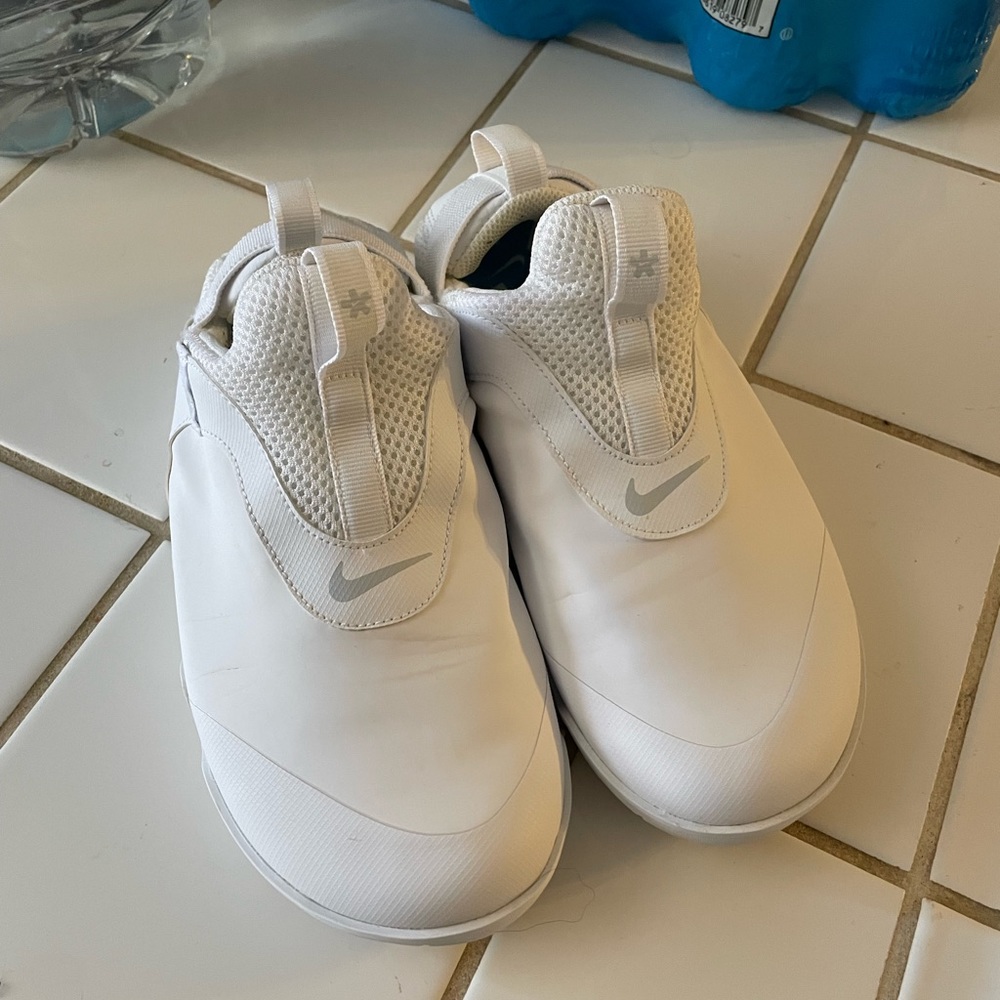 Nike Air Zoom Pulse (Healthcare shoes)